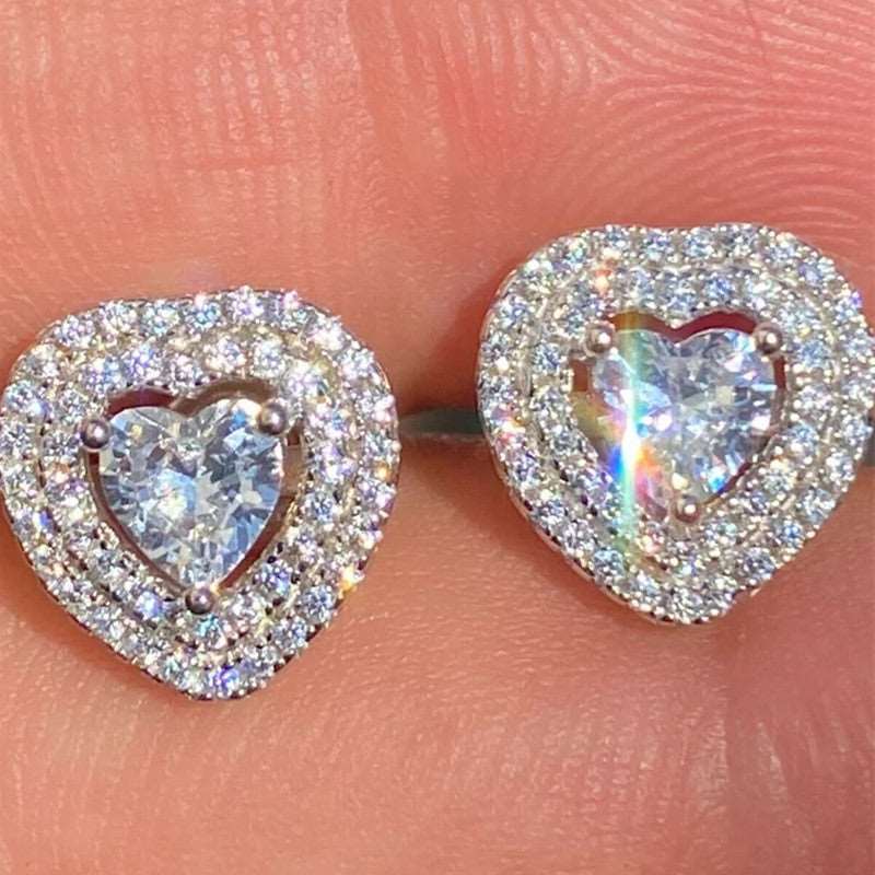 10Ct White Sapphire Heart Cut Stud Earrings