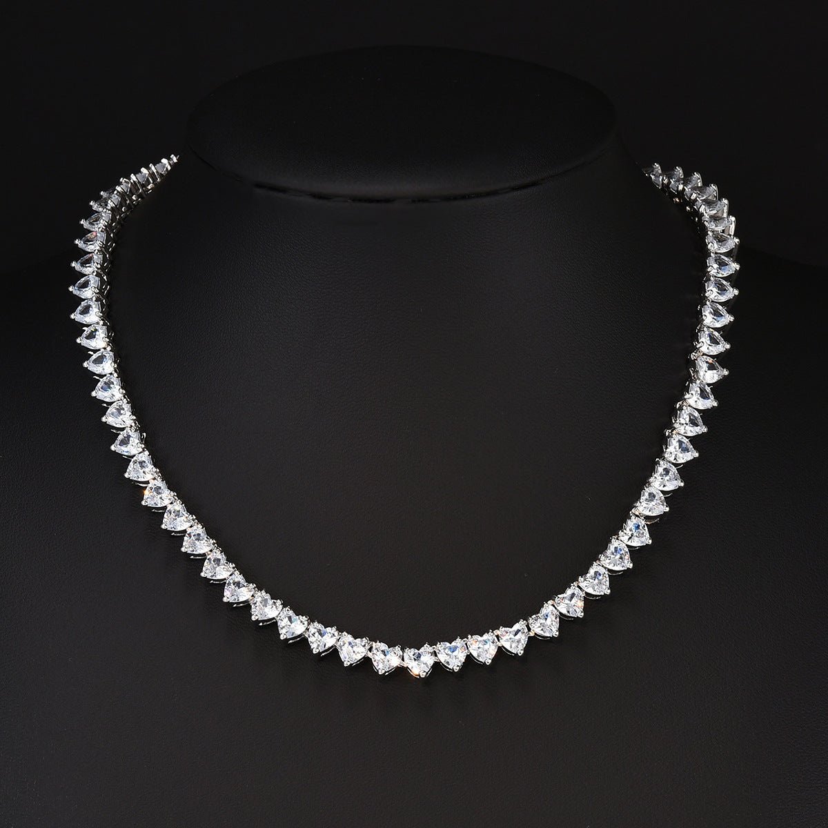 25Ct White Sapphire Heart Cut Necklace