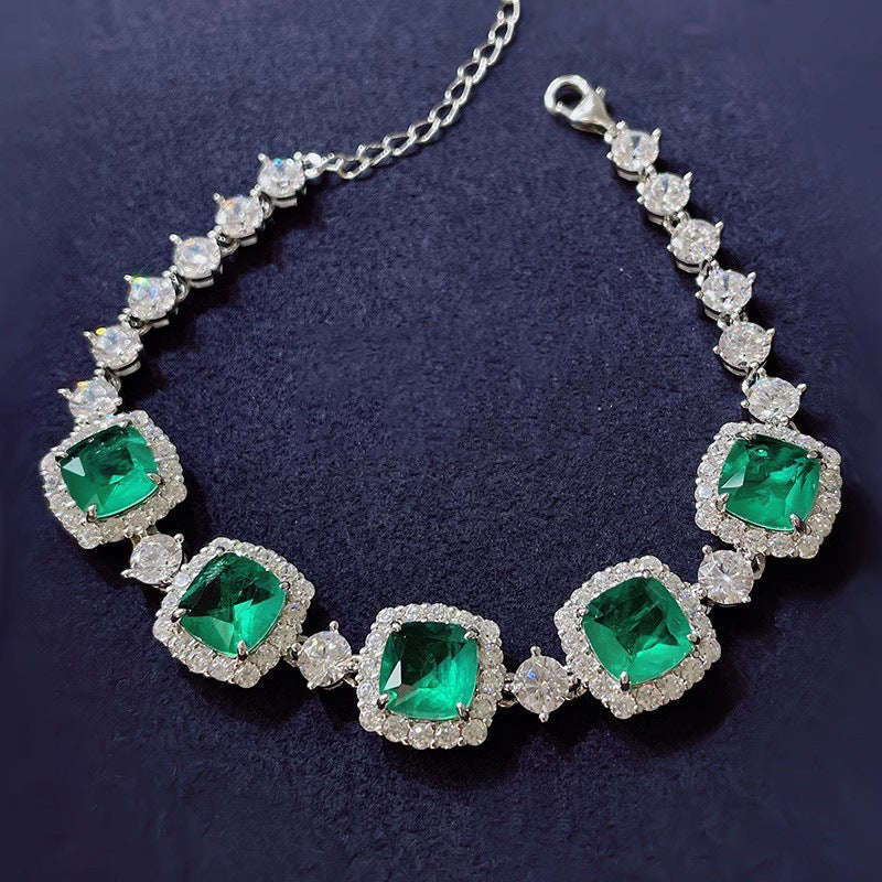 18Ct Green Sapphire Cushion Cut Bracelet