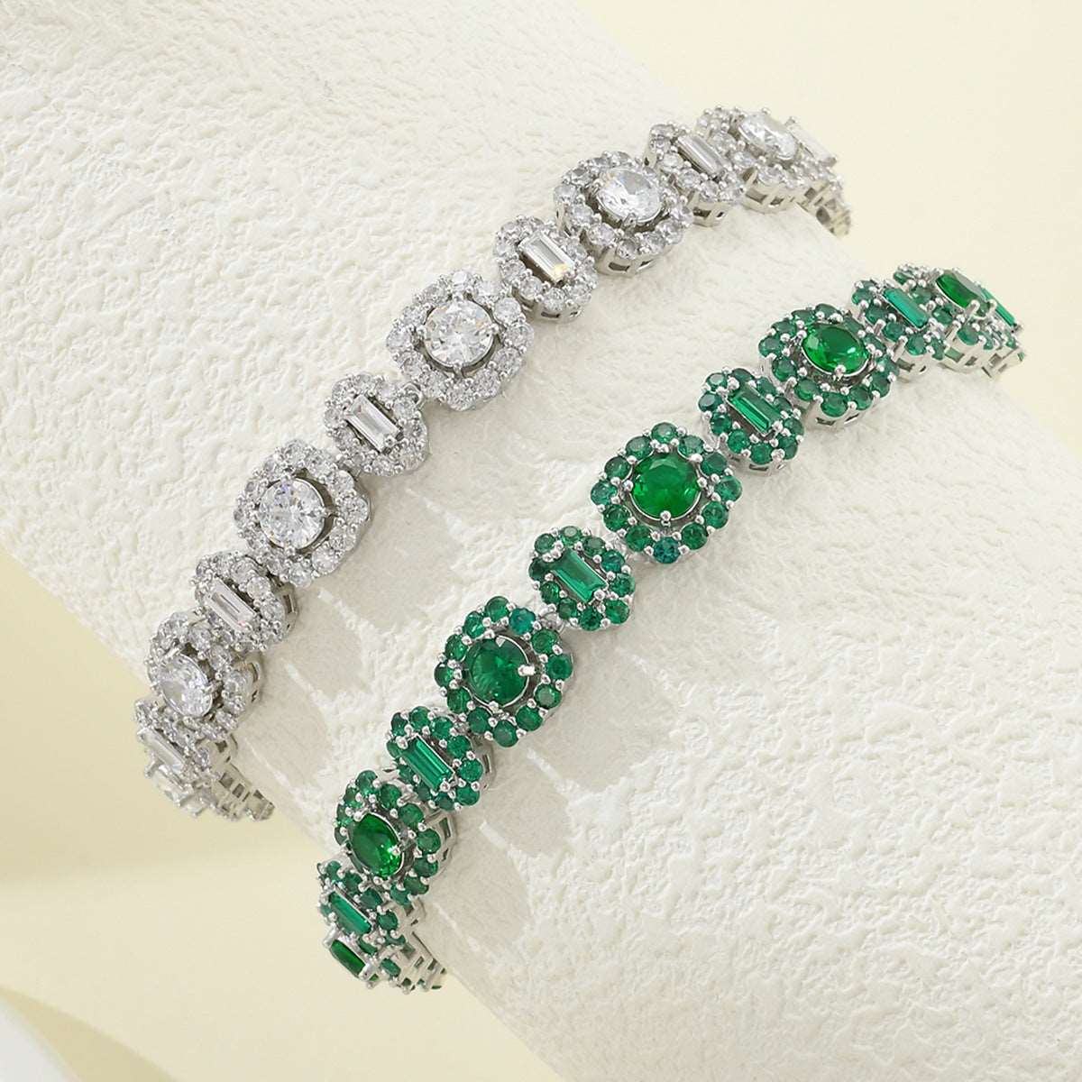 14Ct White&Green Sapphire Asscher Cut Bracelet