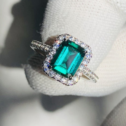 8Ct Green Sapphire Baguette Cut Engaement Ring