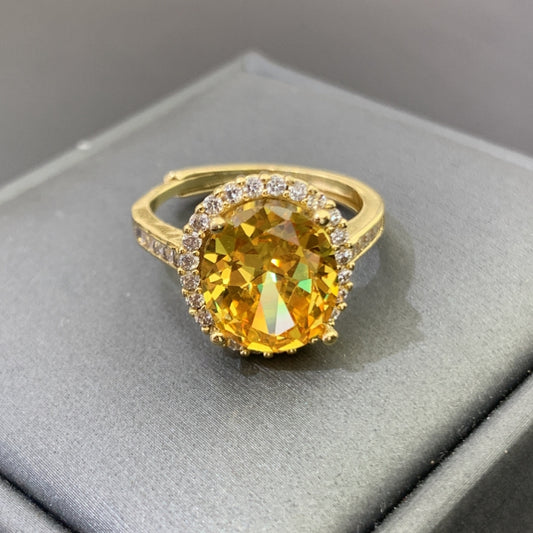 8Ct Yellow Sapphire Oval Cut Engaement Ring