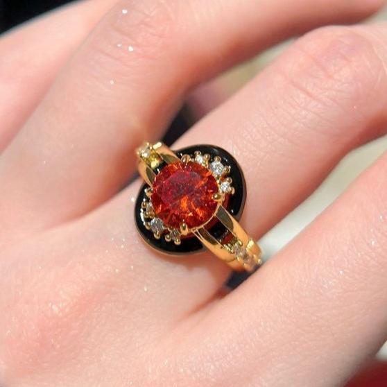 8Ct Red Sapphire Round Cut Ring