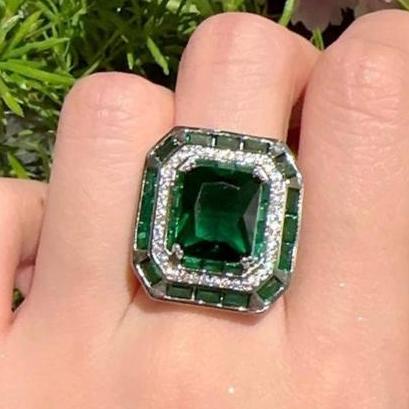 10Ct Green Sapphire Baguette Cut Engagement Rings