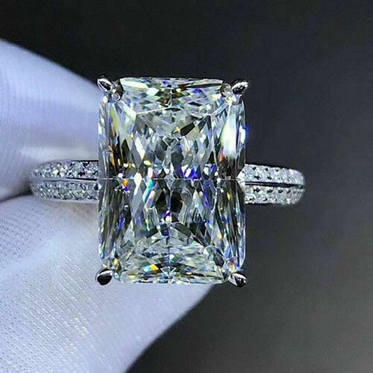 14Ct White Sapphire Baguette Cut WeddingRing