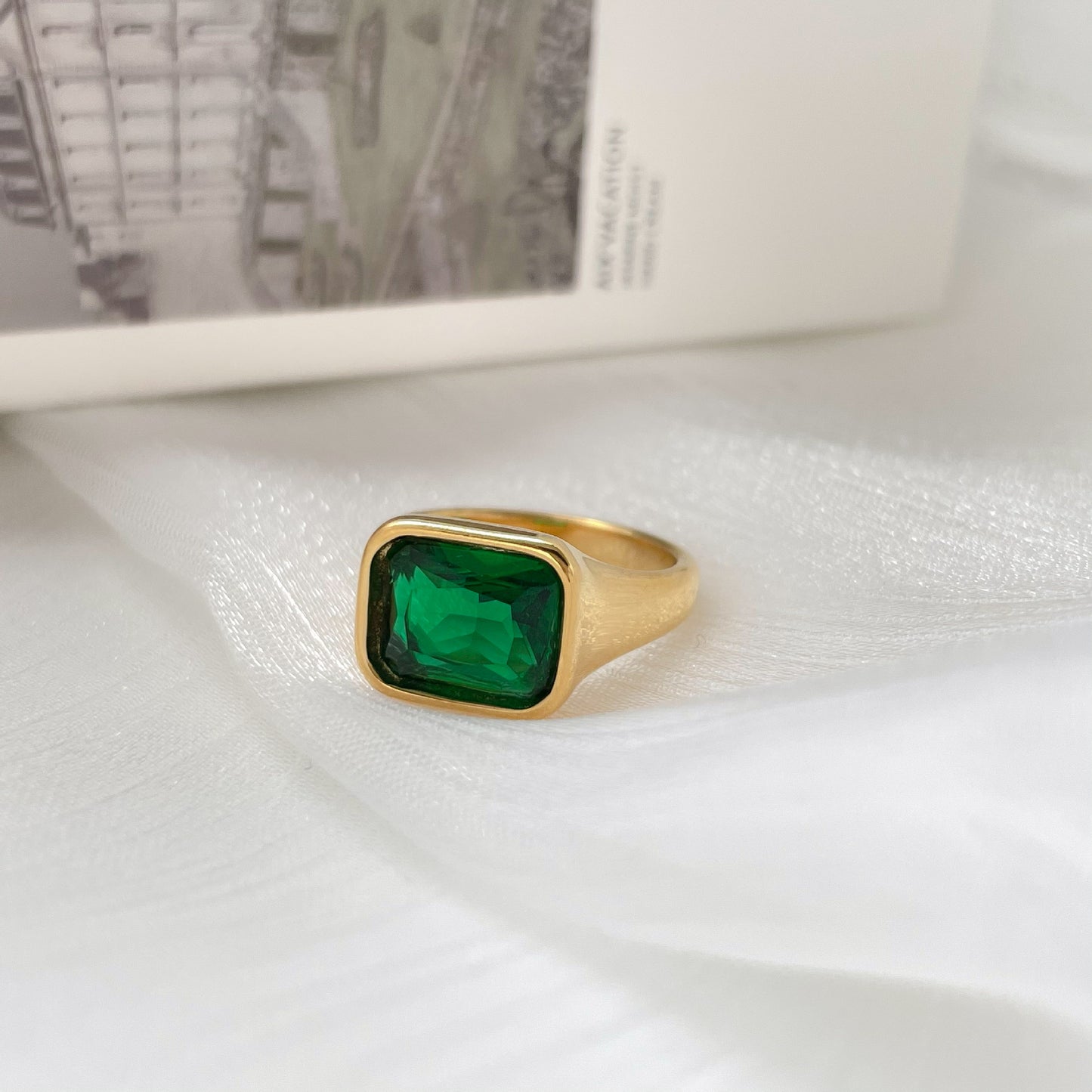 8Ct Green Sapphire Baguette Cut Ring