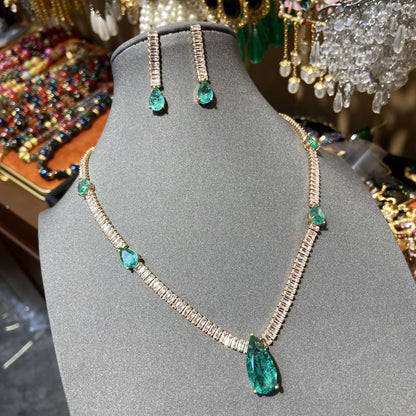 Green Sapphire Pear Cut Jewelry Set