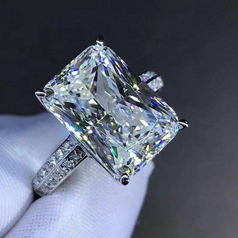 14Ct White Sapphire Baguette Cut WeddingRing