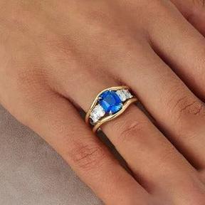 10Ct Blue Sapphire Oval Cut Engaement Ring