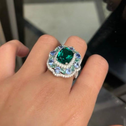 10Ct Green Sapphire Cushion Cut Ring