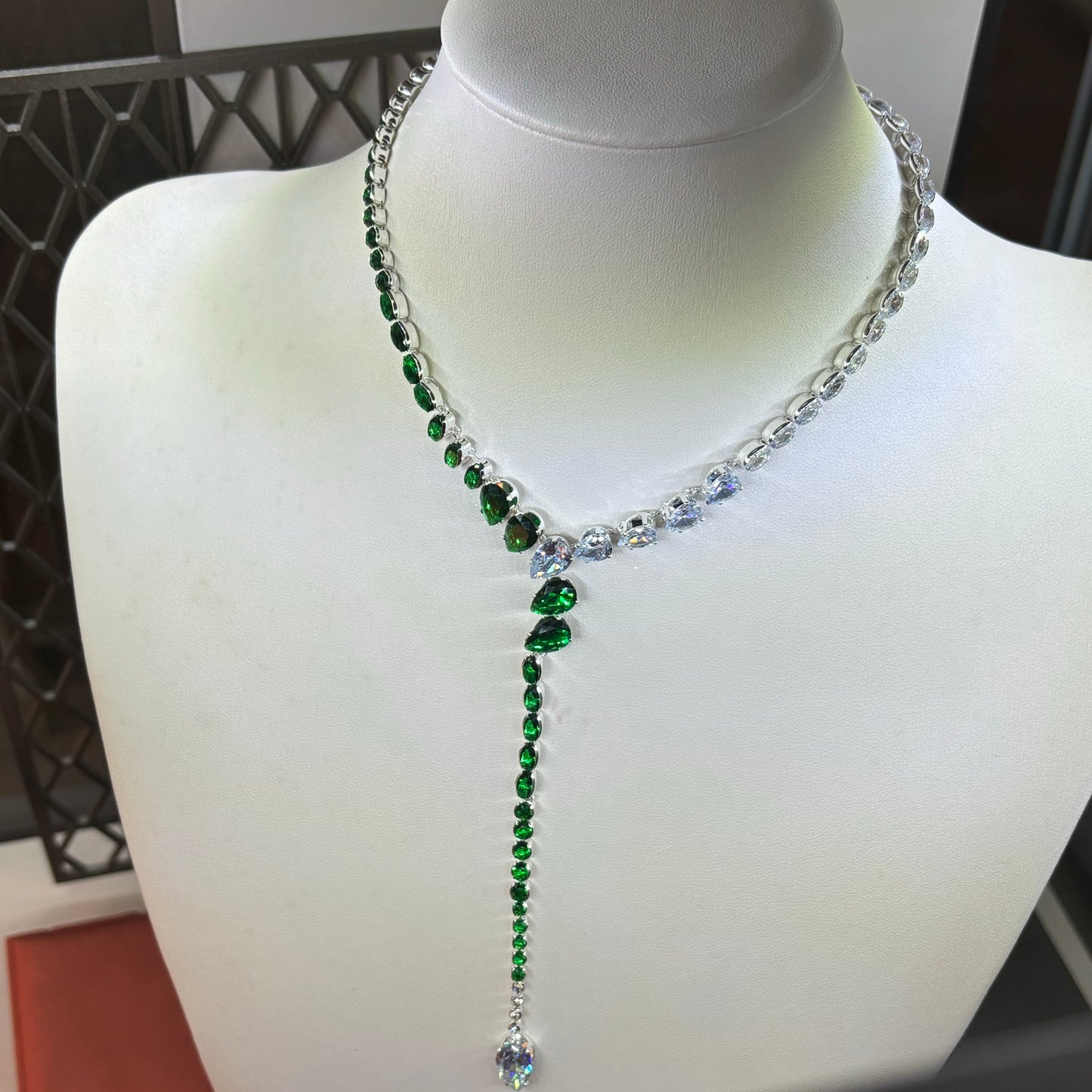 20Ct Green Sapphire  Pear Cut Necklace