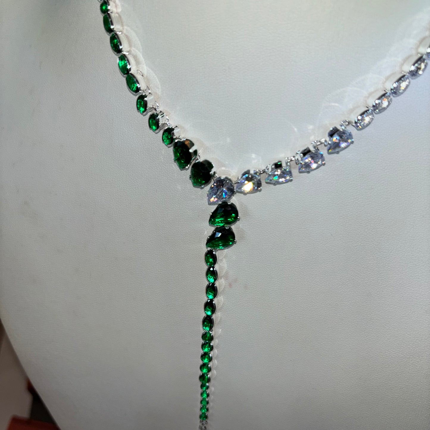 20Ct Green Sapphire  Pear Cut Necklace