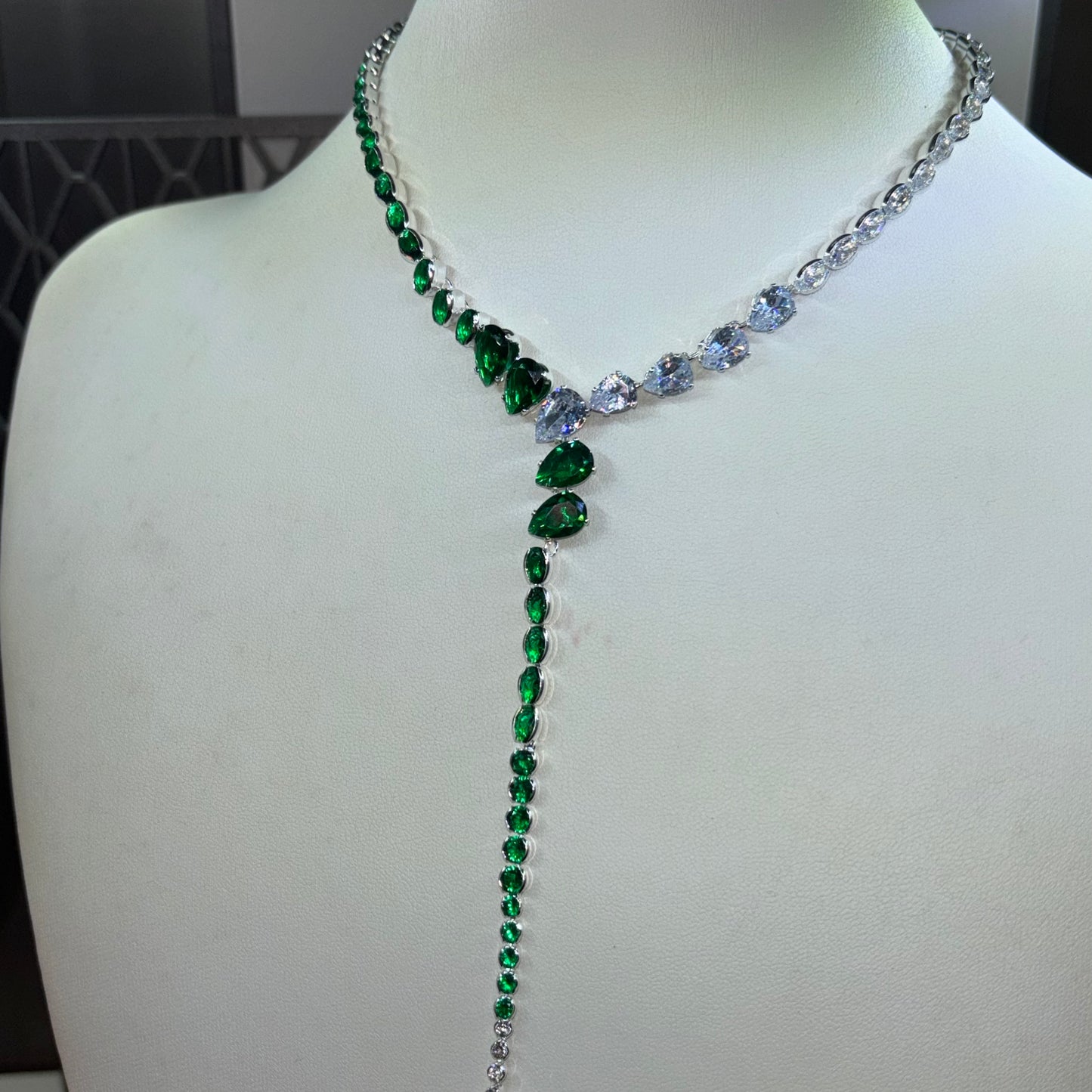 20Ct Green Sapphire  Pear Cut Necklace