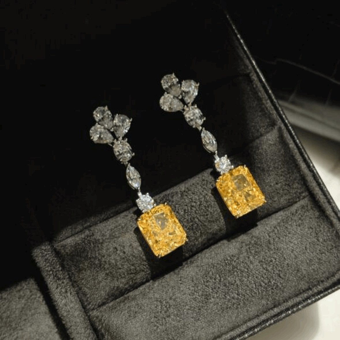 10Ct Yellow&White Sapphire Baguette Cut Drop Earrings