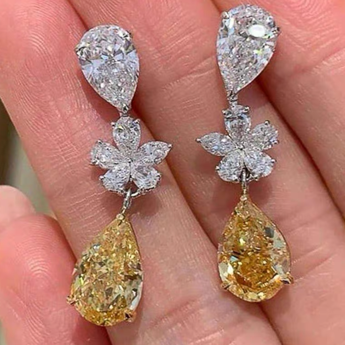 14Ct Yellow&White Sapphire Pear Cut Drop Earrings