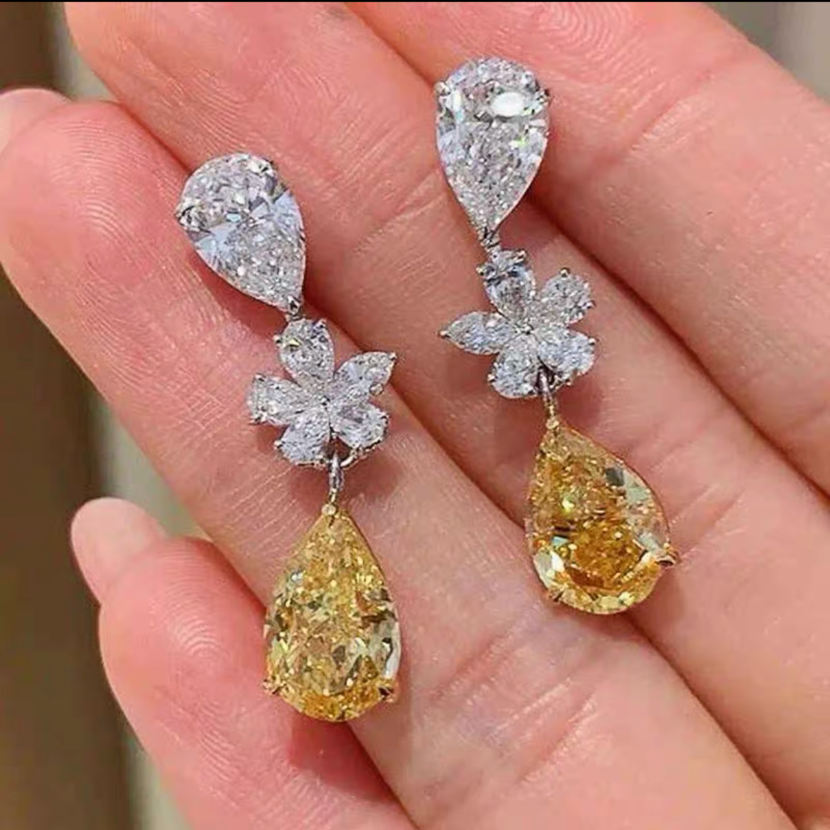 14Ct Yellow&White Sapphire Pear Cut Drop Earrings