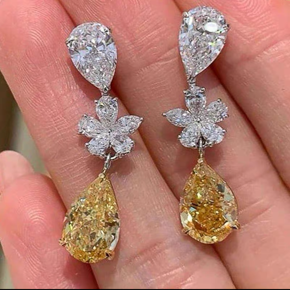 14Ct Yellow&White Sapphire Pear Cut Drop Earrings