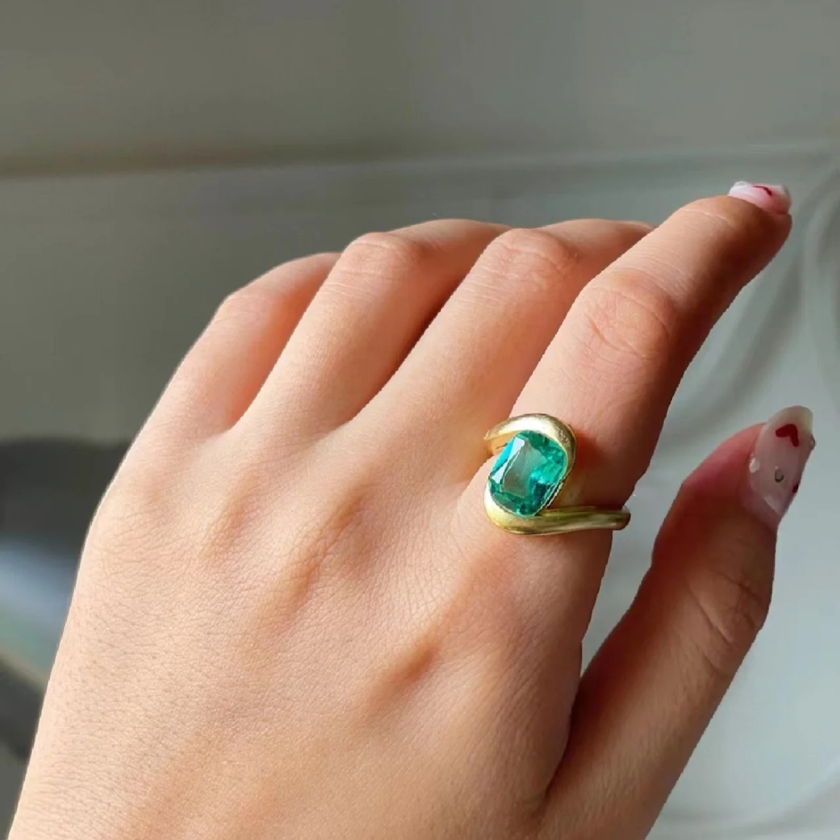 7Ct Green Sapphire Oval Cut Ring