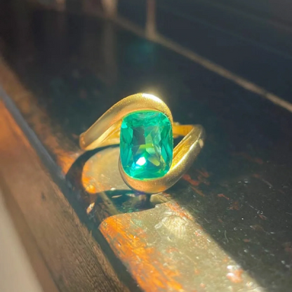 7Ct Green Sapphire Oval Cut Ring