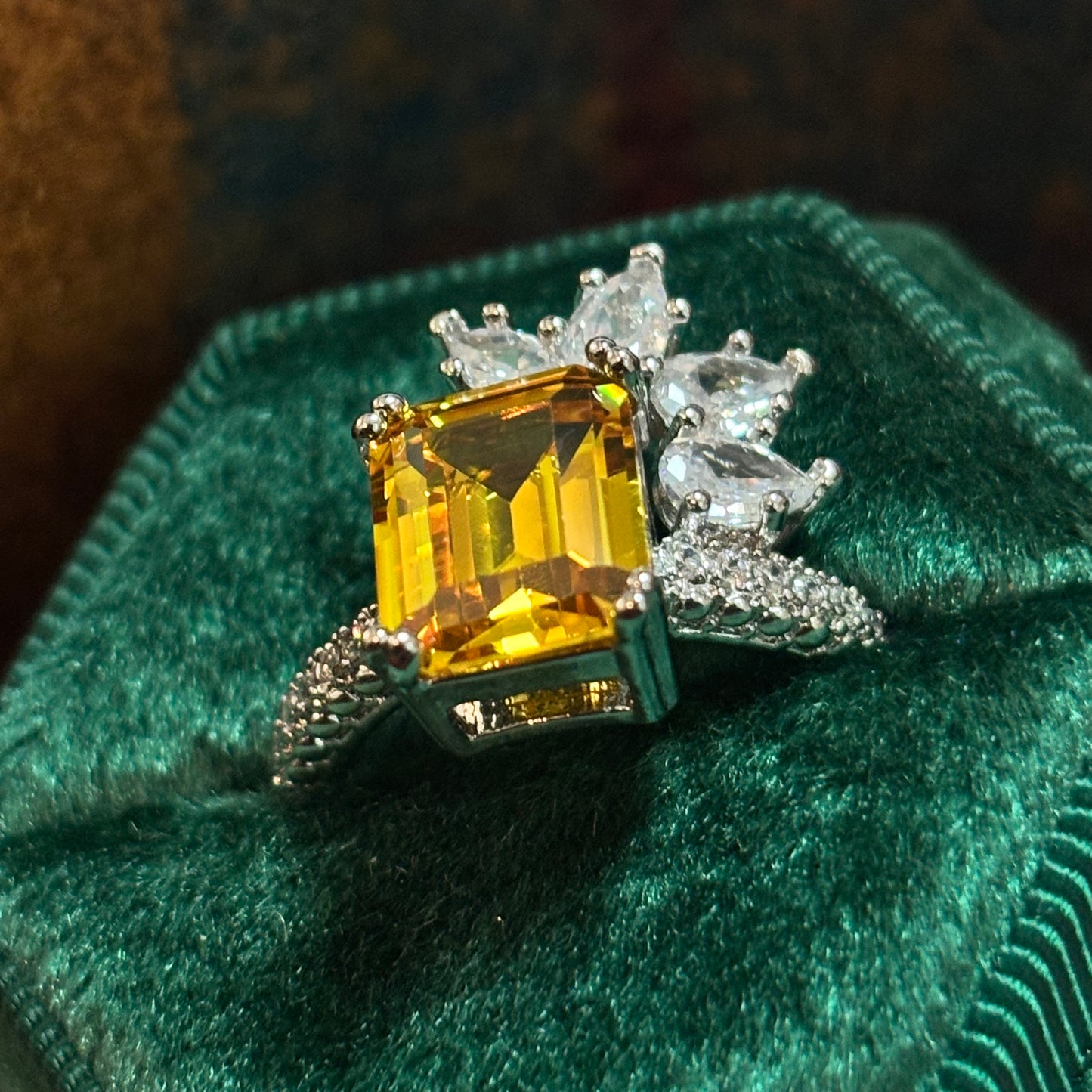 10Ct Yellow Sapphire Baguette Cut  Ring