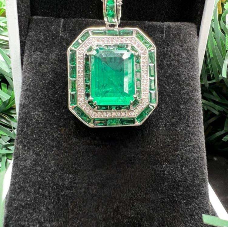 10Ct Green Sapphire Baguette Cut Necklace