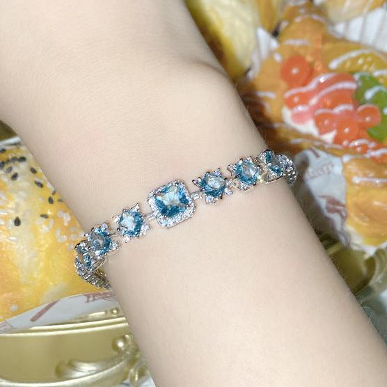 15Ct Blue Sapphire Cushion Cut Bracelet