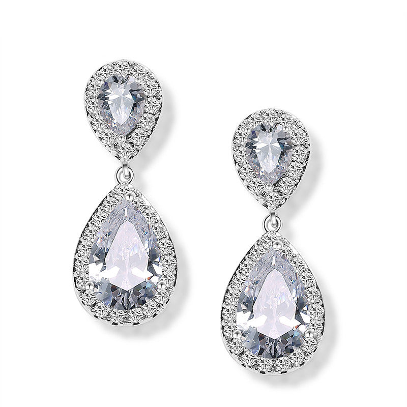 14Ct Pear Cut Drop Earrings