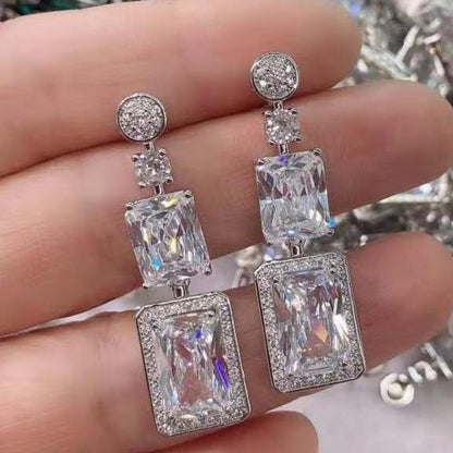 14Ct White Sapphire Baguette Cut Drop Earrings