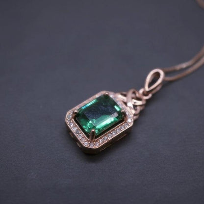 8Ct Green Sapphire Baguette Cut Necklace