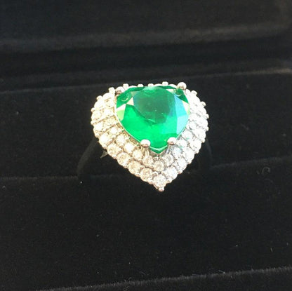 10Ct Green Sapphire Heart Cut Ring