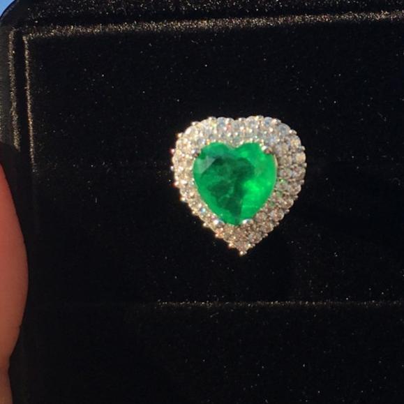 10Ct Green Sapphire Heart Cut Ring