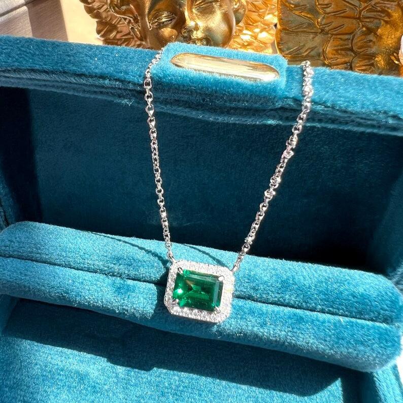 8Ct Green Sapphire Baguette Cut Necklace