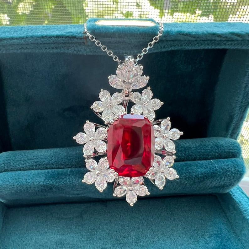 12Ct Red Sapphire Oval Cut Necklace