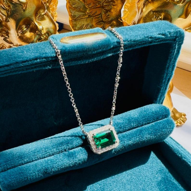 8Ct Green Sapphire Baguette Cut Necklace