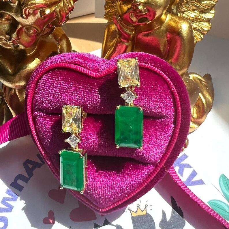 14Ct Green Sapphire Baguette Cut Drop Earrings