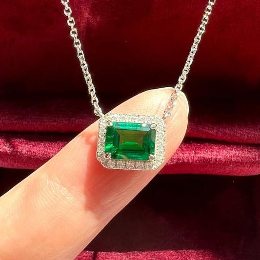 8Ct Green Sapphire Baguette Cut Necklace