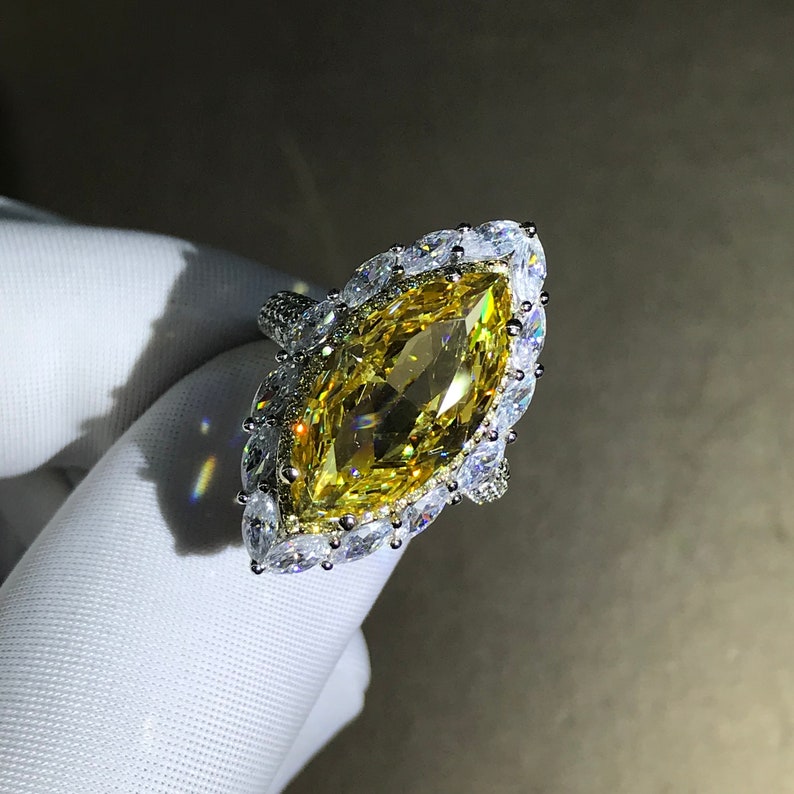 12Ct Yellow Sapphire Marquise Cut Engaement Ring