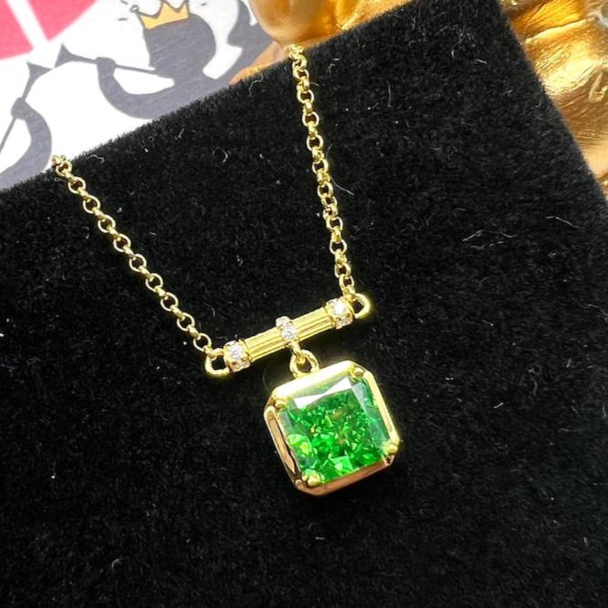 8Ct Green Sapphire Asscher Cut Necklace