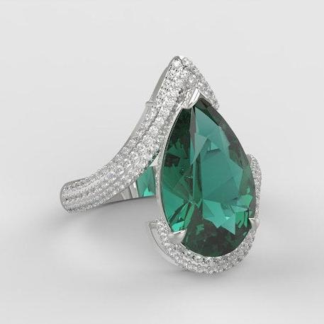 14Ct Green Sapphire Pear Cut Engaement Ring