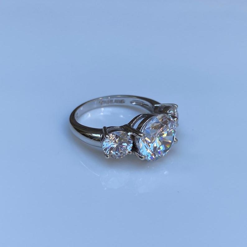 6Ct White Sapphire Round Cut Engaement Ring