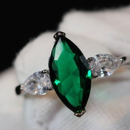 8Ct Green Sapphire Marquise Cut Ring