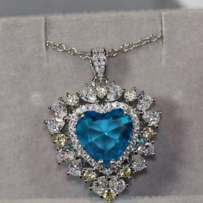 18Ct Blue Sapphire Heart Cut Necklace