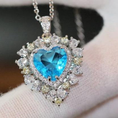 18Ct Blue Sapphire Heart Cut Necklace