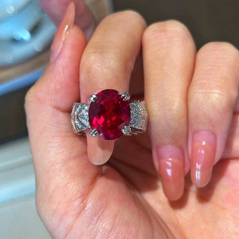 8Ct Red Sapphire Oval Cut Engaement Ring