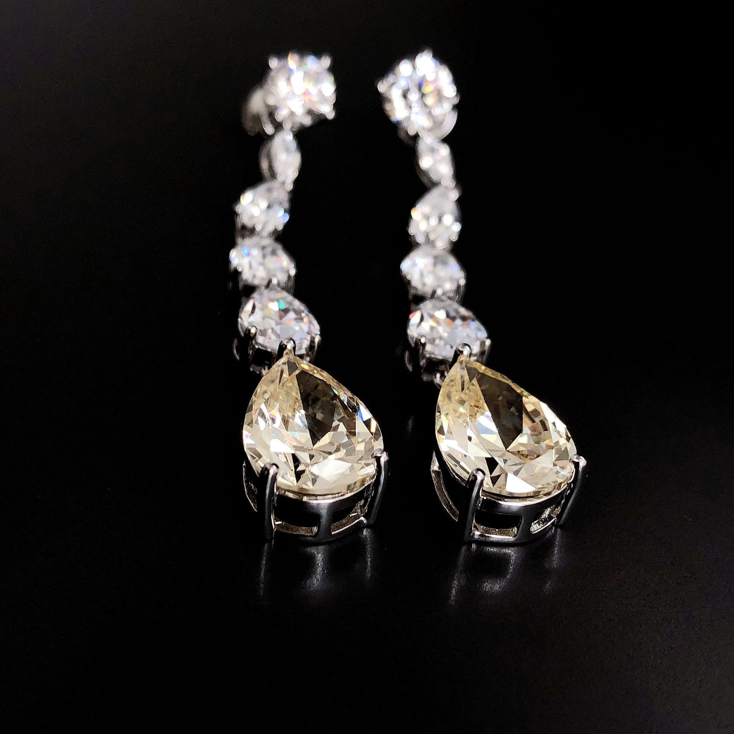 14Ct Yellow Sapphire Pear Cut Drop Earrings