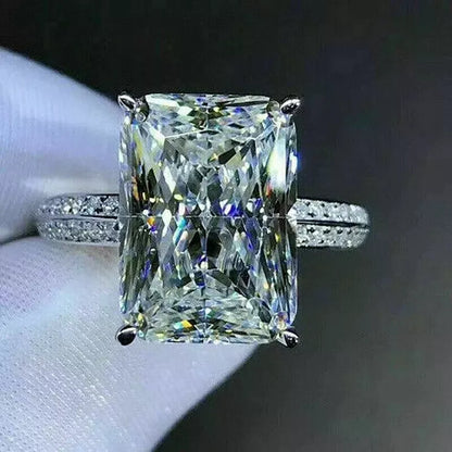 14Ct White Sapphire Baguette Cut Wedding Ring